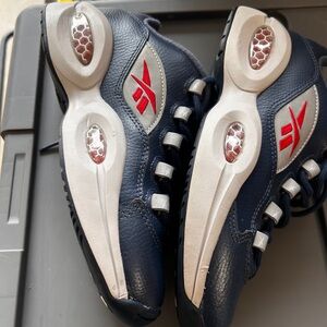 Reebok-Allen Iverson Question Georgetown Low Size 5 Men’s
*Woman’s Size 6.5*